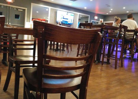 Hammer's Bar & Grill Redesigns its Seating Layout