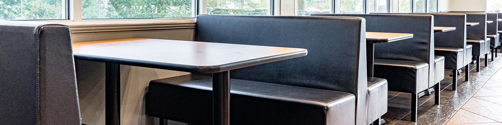 why are restaurant booths the best seating option?