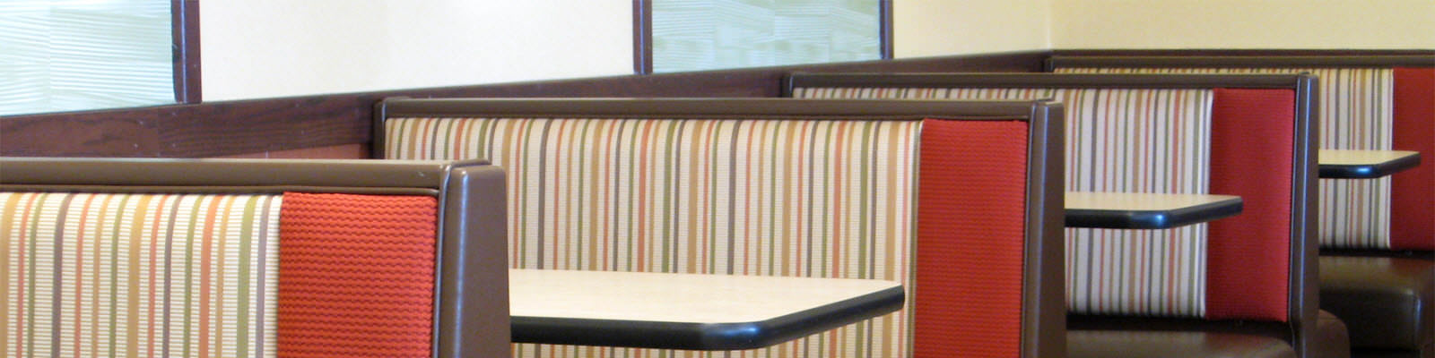 This restaurant booth faces a wall instead of a table. : r