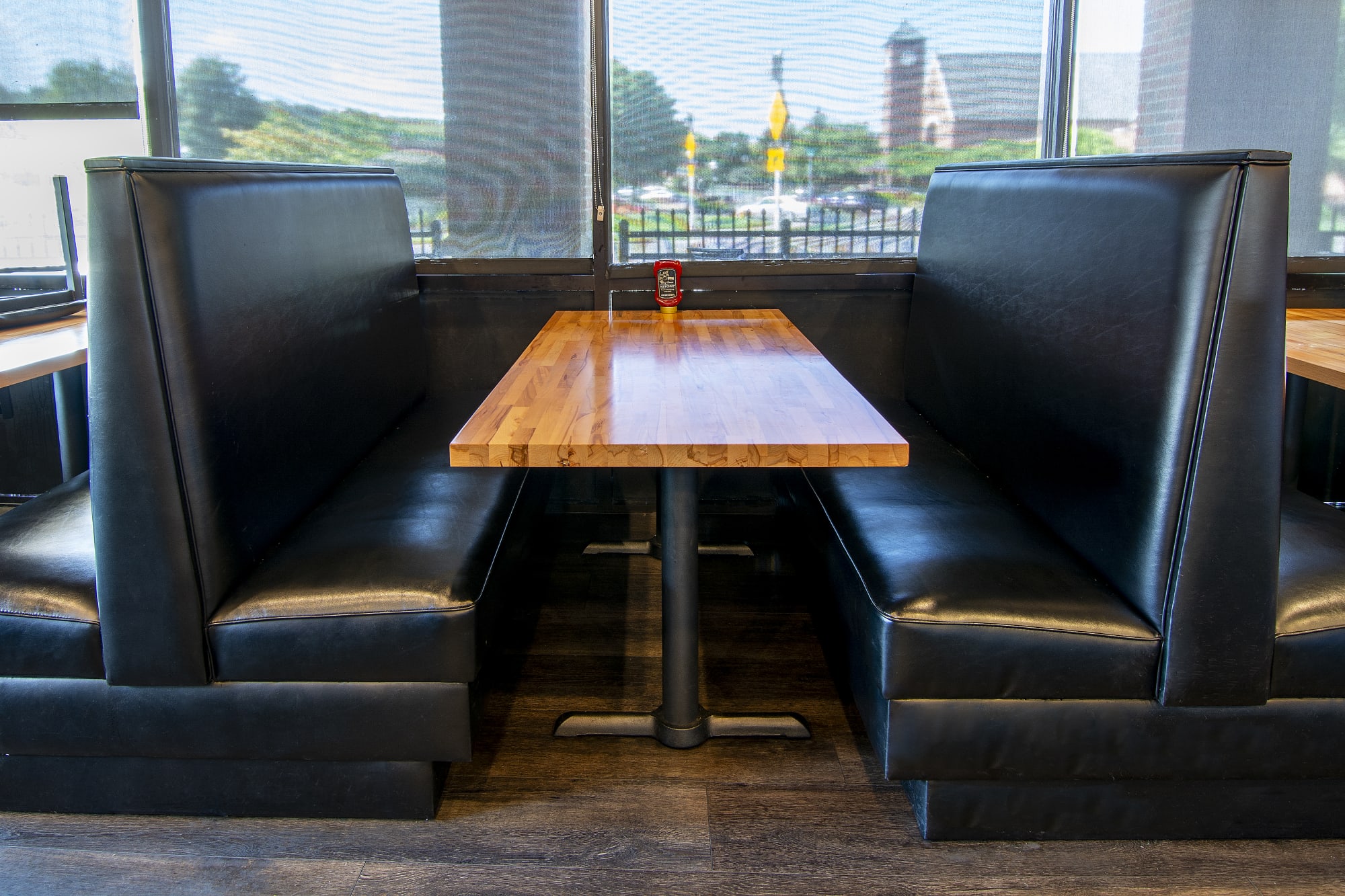 private booth …  Restaurant booth seating, Restaurant seating